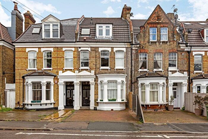 2 Bedroom Flat To Rent In Bournevale Road, Streatham, London, SW16