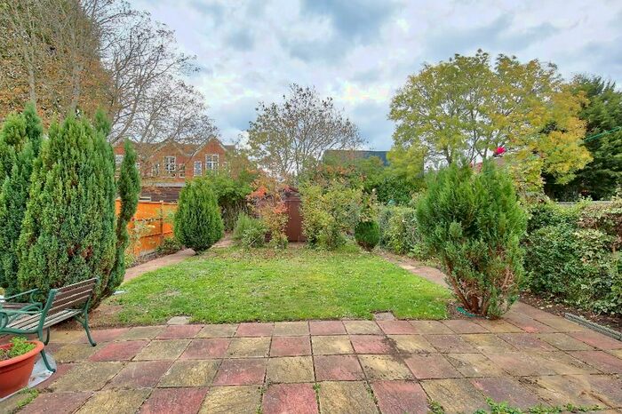 3 Bedroom Semi-Detached House To Rent In Haynt Walk, Wimbledon Chase, SW20