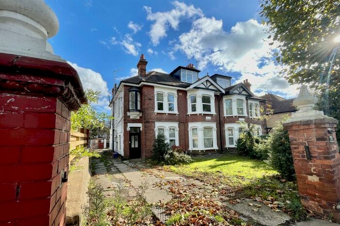 1 Bedroom Flat To Rent In Preston Road, SS0