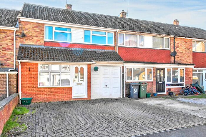 3 Bedroom Terraced House For Sale In Stephens Road, Tadley, RG26