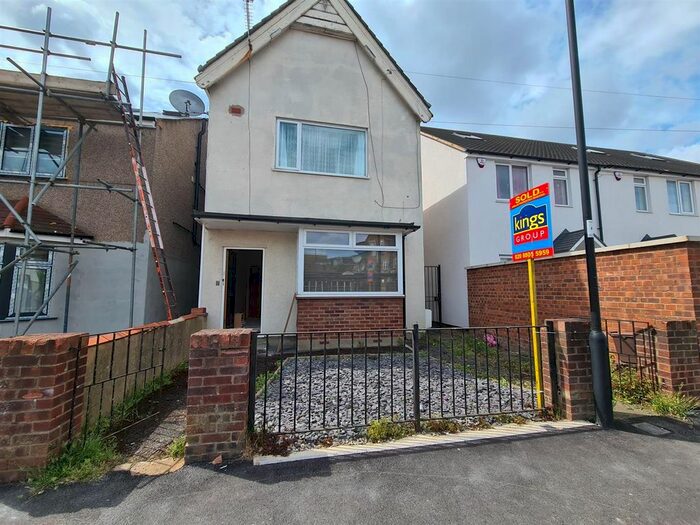 2 Bedroom Flat To Rent In Riley Road, Enfield, EN3