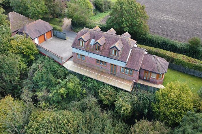 4 Bedroom Detached House For Sale In Rackham Road, Amberley, West Sussex, BN18