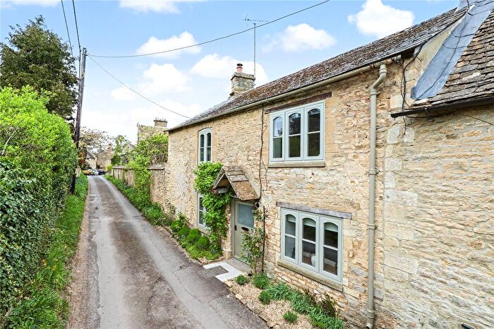 2 Bedroom End Of Terrace House For Sale In Fulbrook, Oxfordshire, OX18