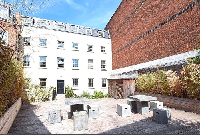 1 Bedroom Maisonette For Sale In Kings Road, Reading, Berkshire, RG1