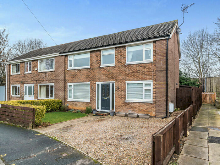 4 Bedroom Semi-Detached House For Sale In Freemans Way, Wetherby, LS22