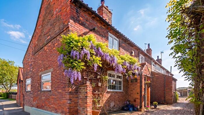 3 Bedroom End Of Terrace House For Sale In Royal Oak Lane, Aubourn, LN5