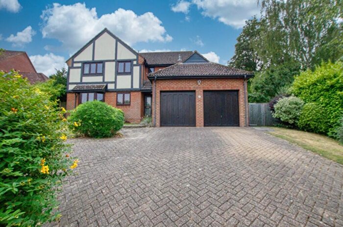 4 Bedroom Detached House For Sale In Beechwood Rise, West End, Hampshire, SO18