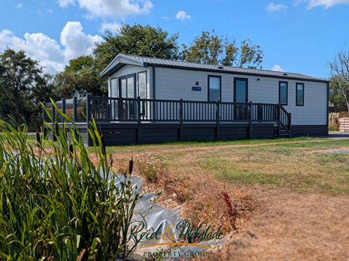 2 Bedroom Mobile Home For Sale In Llanfechell, Amlwch, LL68