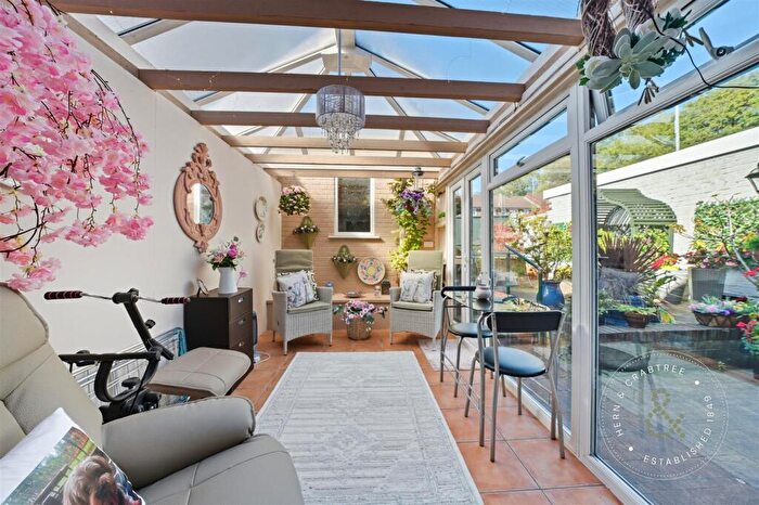 3 Bedroom End Of Terrace House For Sale In Glyn Eiddew, Pentwyn Cardiff, CF23