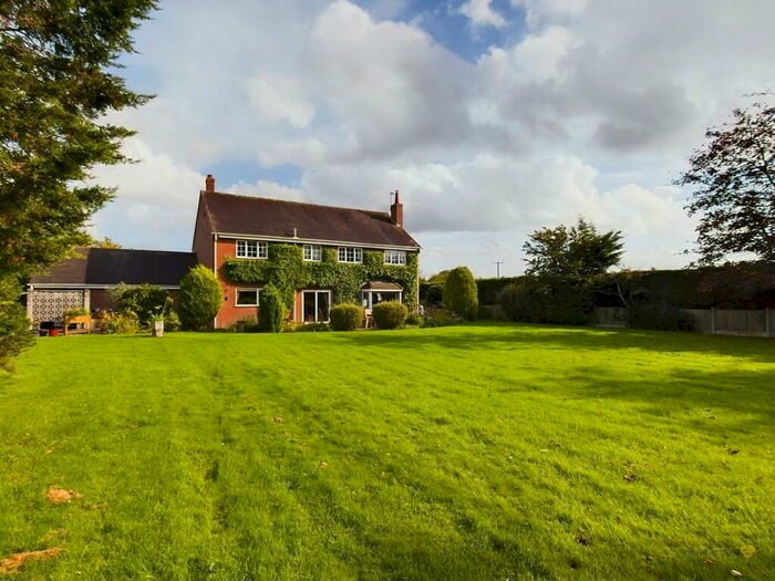 5 Bedroom Detached House For Sale In Moor Lane, Lower Leigh, ST10