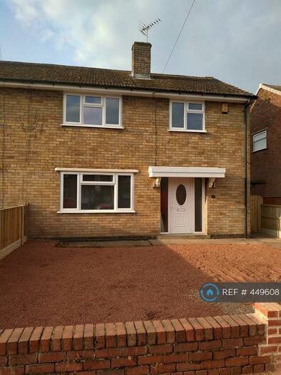 3 Bedroom Semi-Detached House To Rent In Abbey Road, Nottingham, NG17