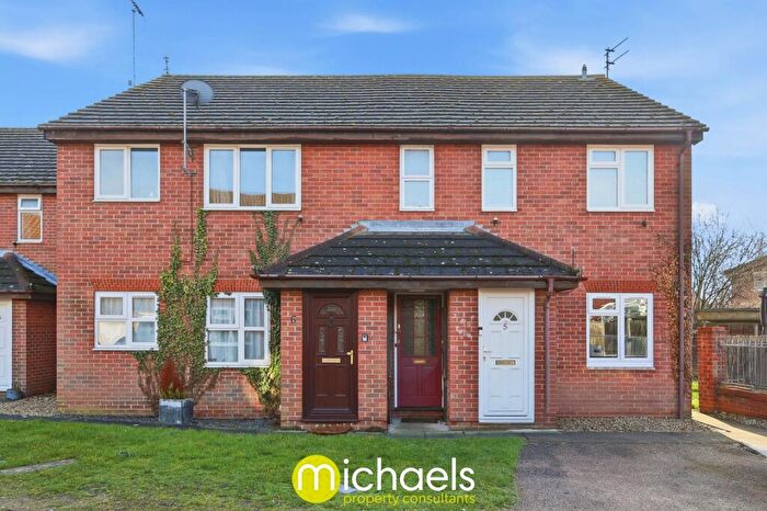 1 Bedroom Maisonette For Sale In Siena Mews, Colchester, Colchester, CO2