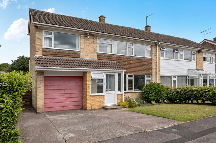 4 Bedroom Semi-Detached House For Sale In Manor Gardens, Warminster, BA12