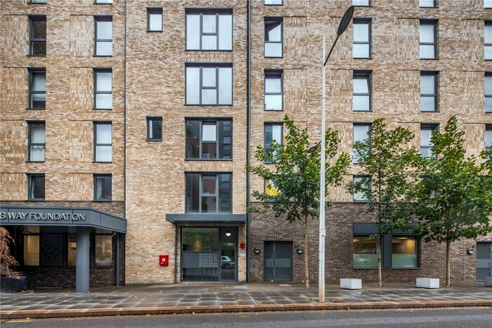 1 Bedroom Flat To Rent In Guest House, St. Pauls Way, Bow, London, E3