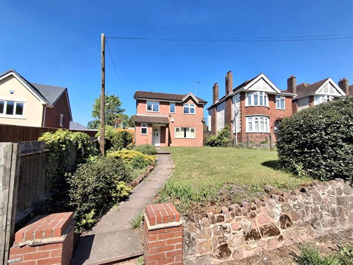 4 Bedroom Detached House For Sale In Chester Road South, Kidderminster, Worcestershire, DY10