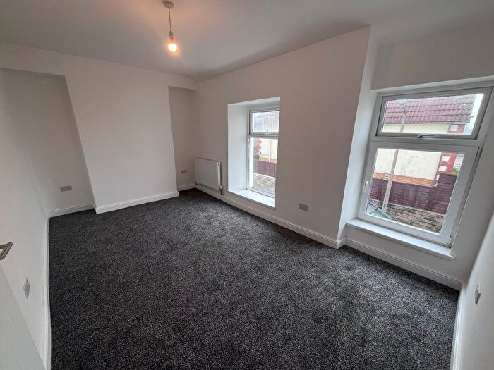 2 Bedroom End Terrace House To Rent In Waun Y Pistyll, Treboeth, SA5