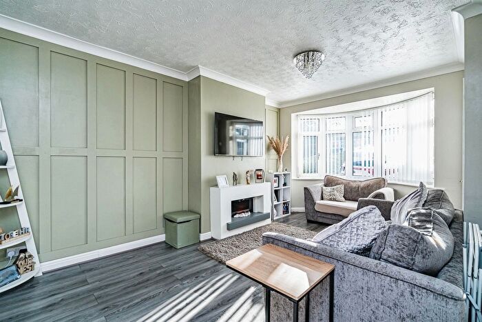 2 Bedroom Semi-Detached House For Sale In Aston Road, Tividale, Oldbury, B69