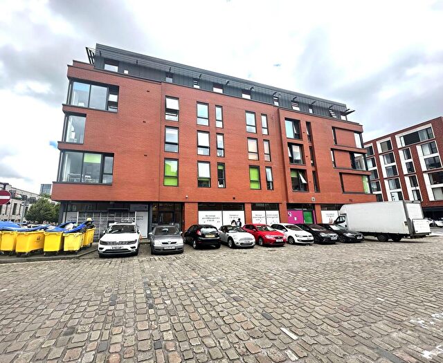 Studio For Sale In Chapel Street, - Chapel Street, Salford, M3