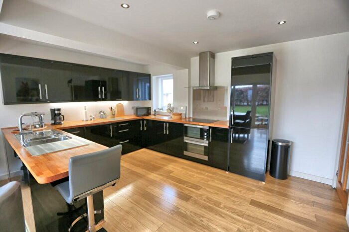 3 Bedroom Bungalow For Sale In Gleave Avenue, Bollington, Macclesfield, SK10
