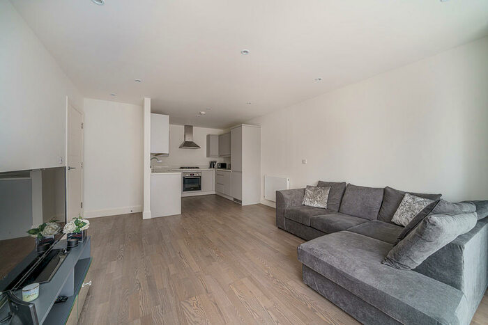 1 Bedroom Flat To Rent In Beckenham Lane, Bromley, BR2