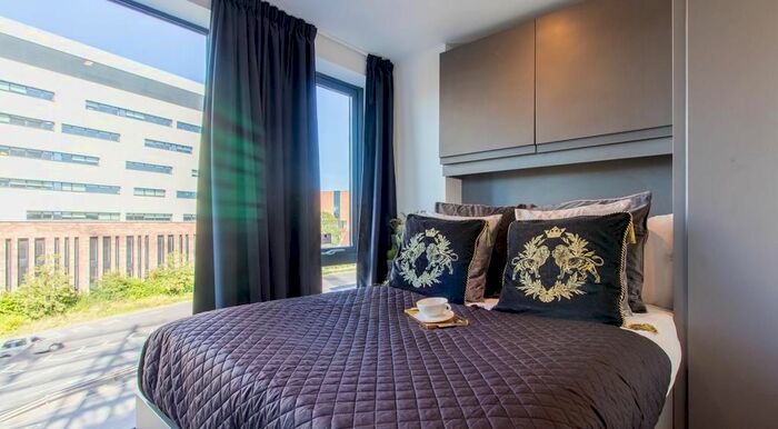 1 Bedroom Studio To Rent In 33 Parkside, Coventry CV1