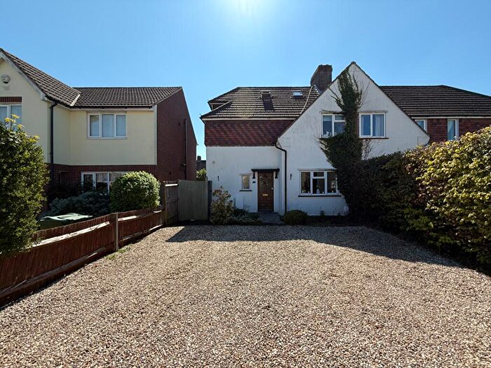 4 Bedroom Semi-Detached House For Sale In Meadow Way, Caddington, LU1