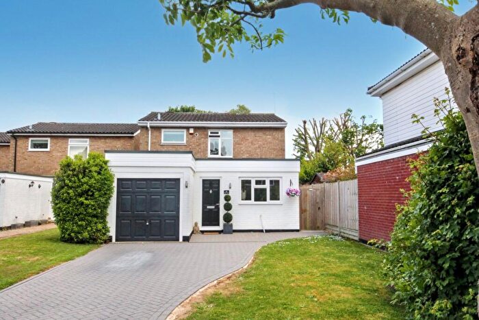 3 Bedroom Detached House For Sale In Olden Mead, Letchworth Garden City, SG6