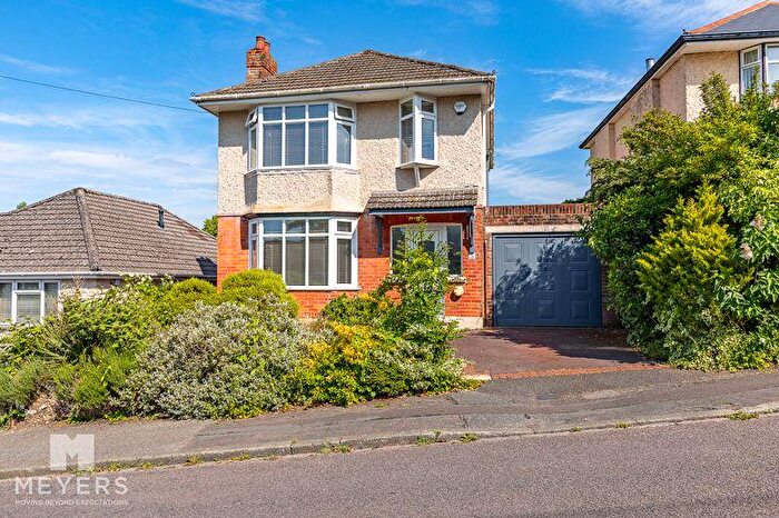 3 Bedroom Detached House For Sale In Saxonhurst Road, Northbourne, BH10