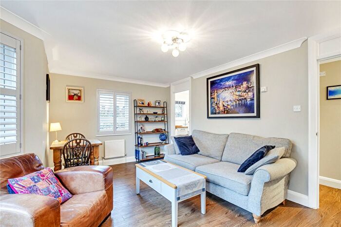 1 Bedroom Flat For Sale In Batson Street, London, W12