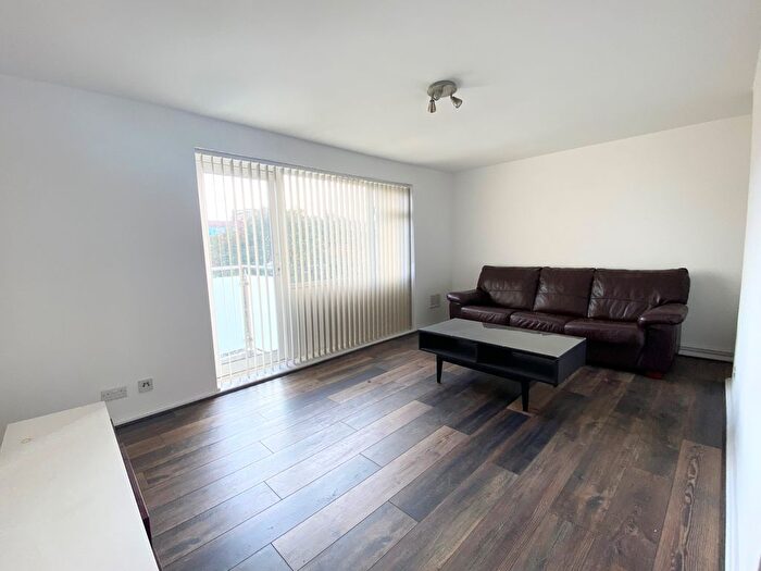 2 Bedroom Flat To Rent In Bexley Road, Eltham, SE9