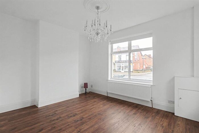 4 Bedroom End Of Terrace House To Rent In Queens Road, Beeston, Nottingham, NG9
