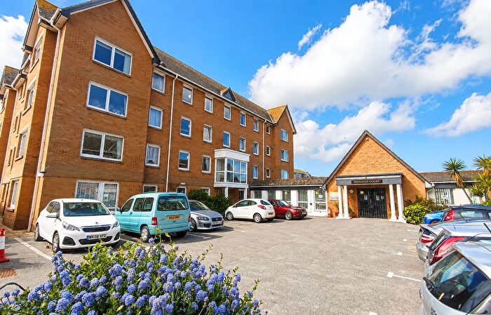 2 Bedroom Flat For Sale In Penhaven Court, Overlooking Newquay Bay, TR7