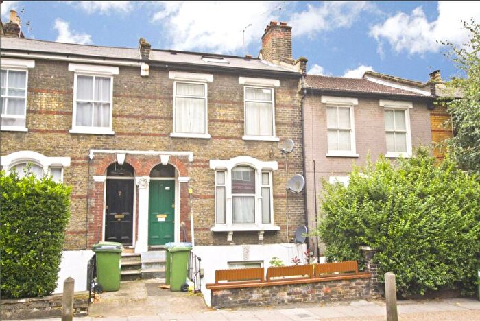 2 Bedroom Apartment To Rent In Charlton Church Lane, Charlton, SE7