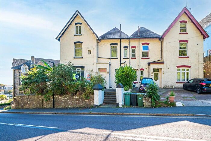 1 Bedroom Flat For Sale In Lower Ground Floor - Mitchell Avenue, Ventnor, PO38