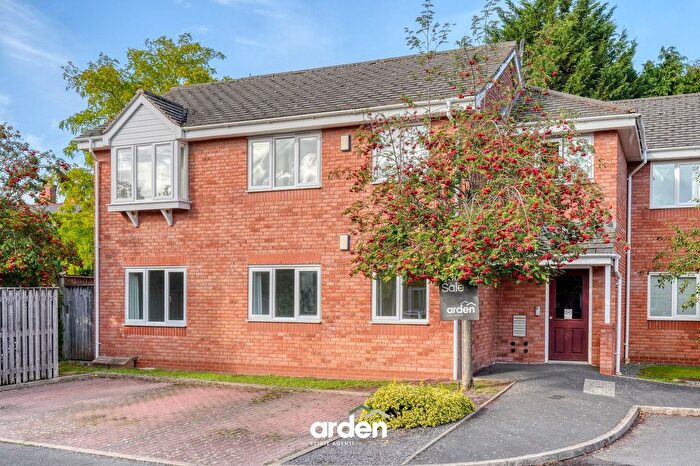 2 Bedroom Flat For Sale In Sky Court, Worcester, WR3