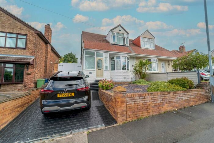 3 Bedroom Semi-Detached House To Rent In Tudor Grove, Sunderland, SR3