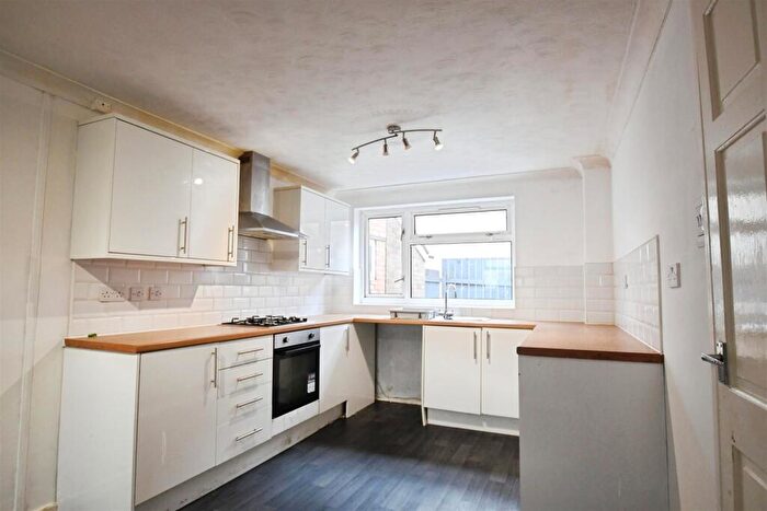 3 Bedroom Terraced House For Sale In Axminster Close, Bransholme, Hull, HU7