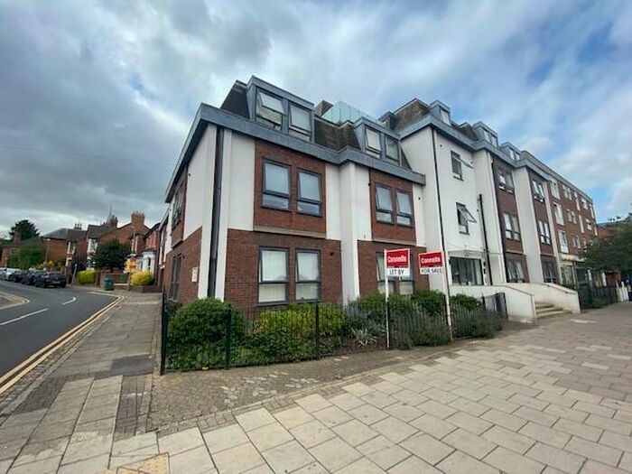 2 Bedroom Apartment To Rent In Buckingham Street, Aylesbury, HP20