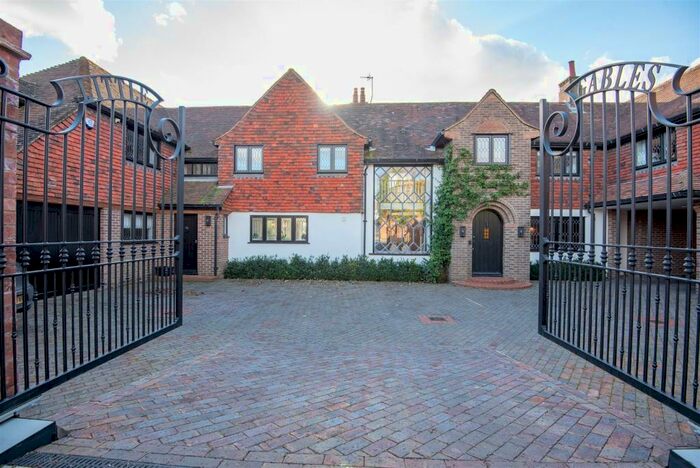 6 Bedroom Detached House To Rent In Dyke Road Avenue, Hove, BN3