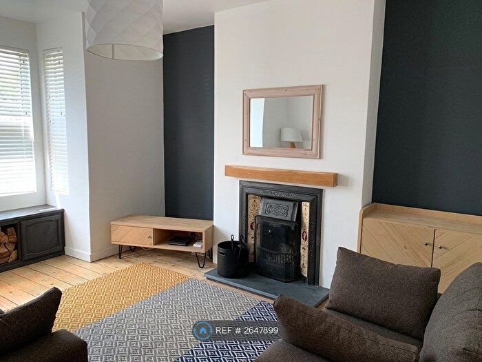 1 Bedroom Flat To Rent In Peverell Park Road, Plymouth, PL3