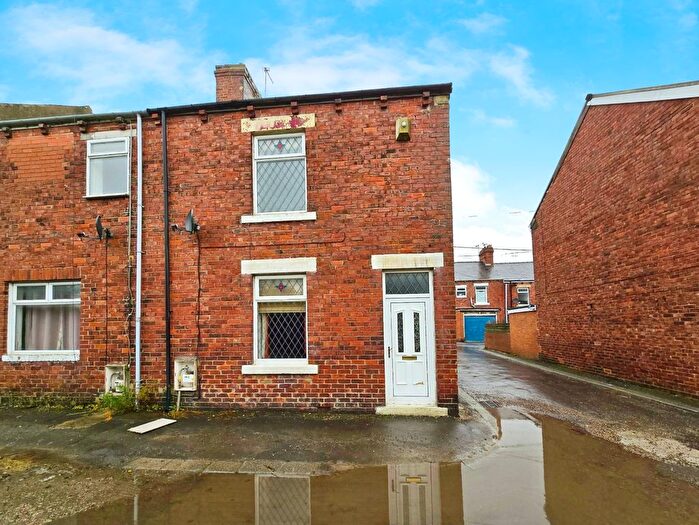 2 Bedroom End Of Terrace House To Rent In Gladstone Street, Beamish, Stanley, Durham, DH9