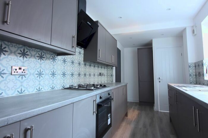 2 Bedroom Property To Rent In Stanley Street, Runcorn, WA7