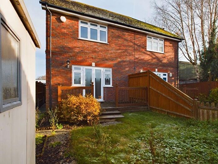 3 Bedroom Semi Detached House For Sale In Nettlestead Oast, Maidstone Road, Paddock Wood, Tonbridge, TN12