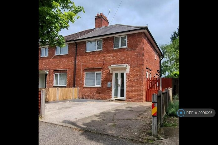 3 Bedroom Semi-Detached House To Rent In Highfield Avenue, Lincoln, LN6