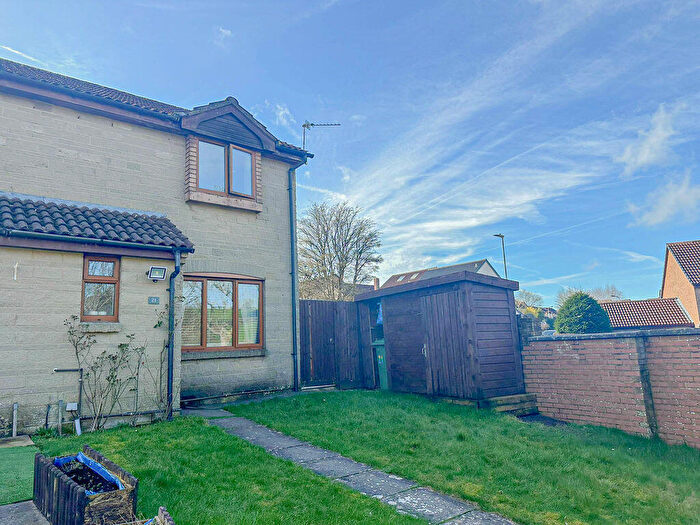 3 Bedroom Semi Detached House For Sale In Elm Way, Shepton Mallet, BA4