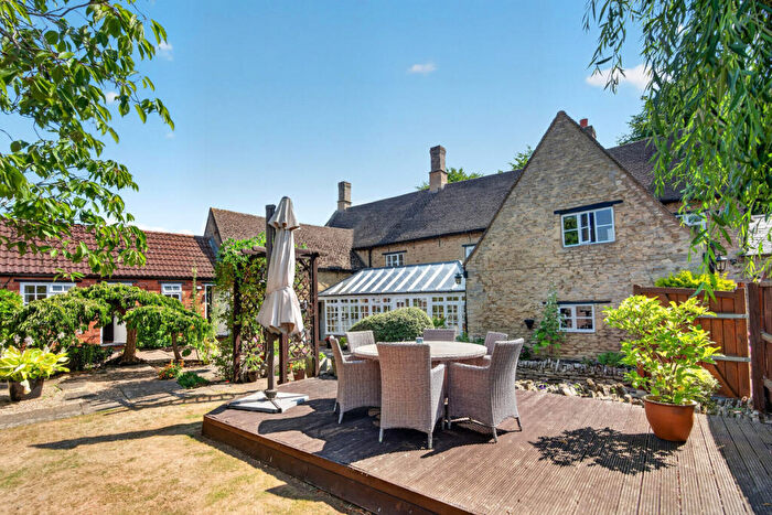 5 Bedroom Detached House For Sale In North End, Higham Ferrers, NN10