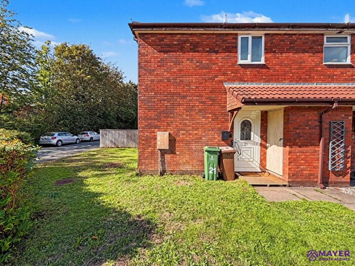 2 Bedroom End Terrace House For Sale In Marsh Close, Plymouth, PL6