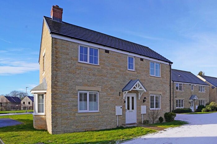 3 Bedroom Detached House For Sale In Wrag View, Highworth, SN6