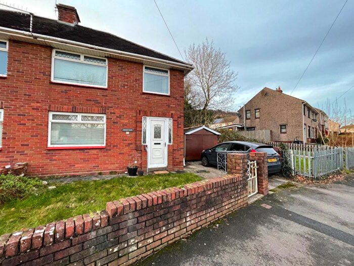 3 Bedroom Semi Detached House For Sale In Brynteg, Clydach, Swansea, SA6