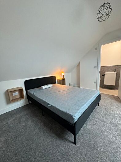 4 Bedroom Flat To Rent In Bath Road, Bristol, BS4